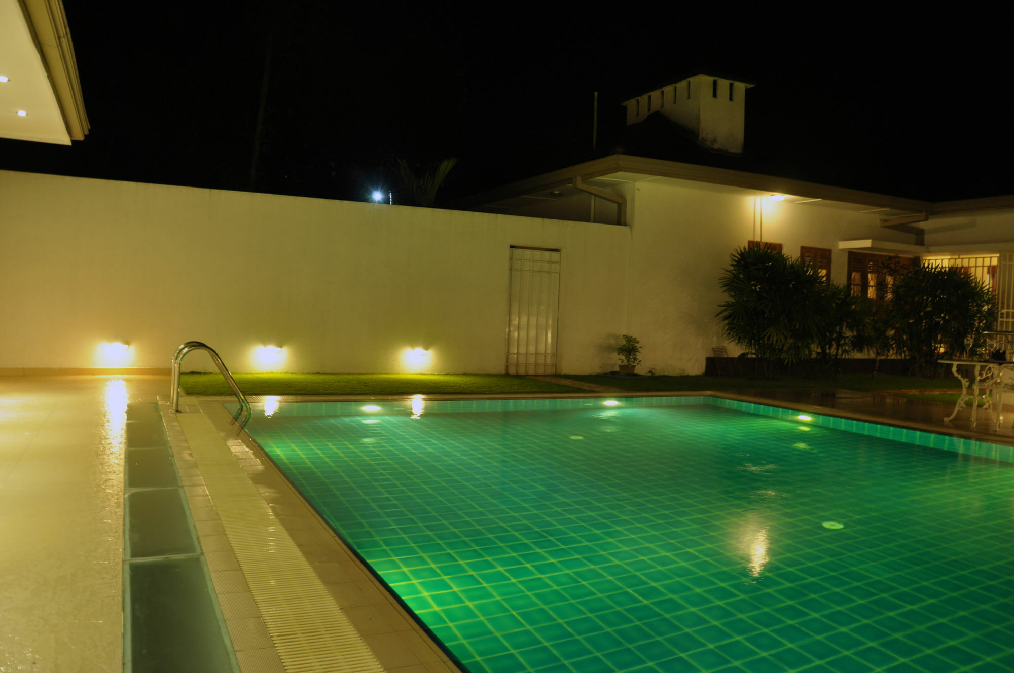 Serene Villa Ratnapura Zewnętrze zdjęcie
