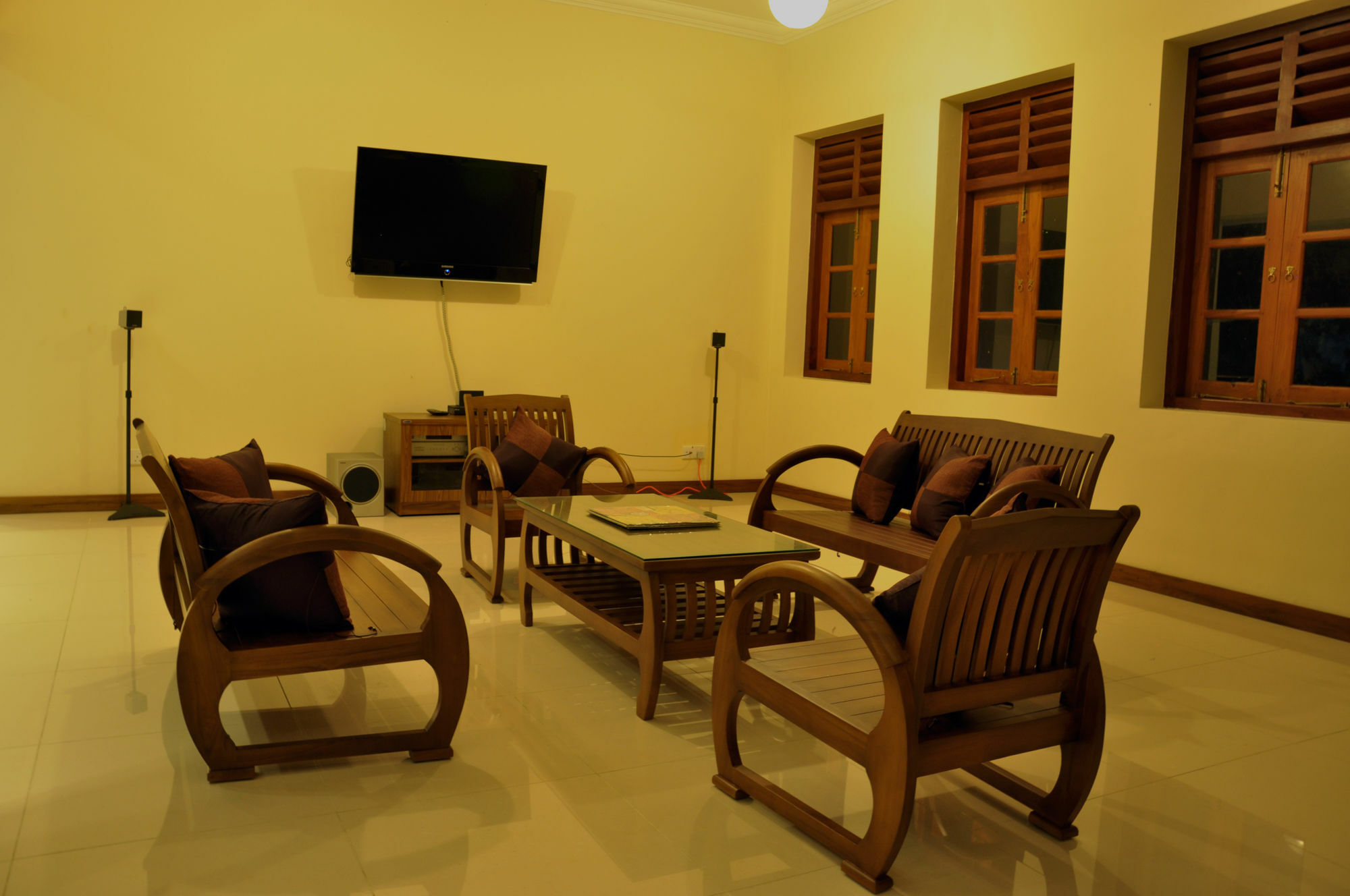 Serene Villa Ratnapura Zewnętrze zdjęcie